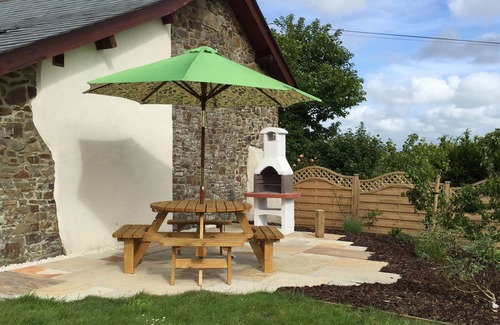 Holsworthy House | Idyllic, Relaxing Barn Conversion. Dog Friendly.