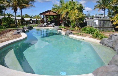 Tin Can Bay House | Idyllic Relaxing Unspoiled Tin Can Bay