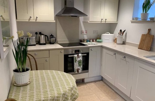 Witney Cottage | ★ Idyllic retreat -close to Blenheim, The Cotswolds & Oxford ★