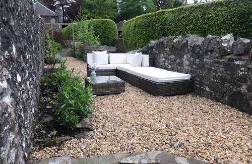 Peebles Cottage | Idyllic retreat to explore the Scottish Borders.