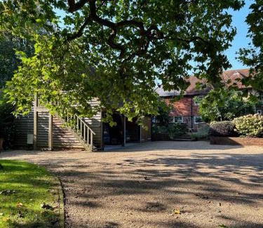 Plumpton Green Apartment | Idyllic rural retreat