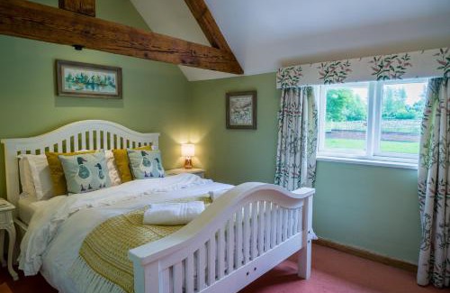 Priors Marston House | Idyllic Suite at Lower Fields Farm