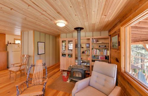Twin Lakes House | Idyllic Twin Lakes Escape with Deck and Fire Pit!