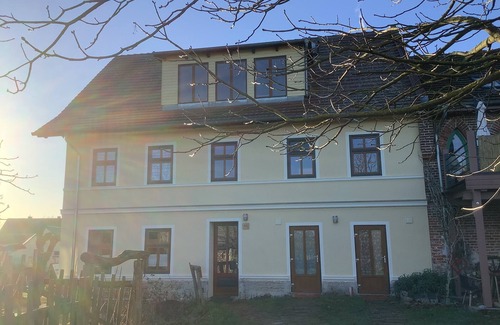 Liepe Apartment | Idyllic vacation apartment in the middle of nature, swimming pond, sauna, bird tours