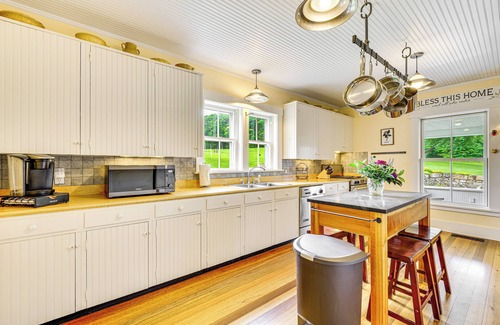 Lyndon Center House | Idyllic Vermont Farmhouse: Mtn Views on 200 Acres!