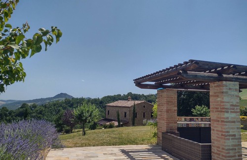 Monte San Martino Villa | Idyllic Villa , Magnificent Views, Stunning location, Pool,