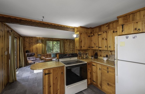Land O Lakes House | Idyllic Wisconsin Lake Front Cabin on Fabulous Cisco Chain