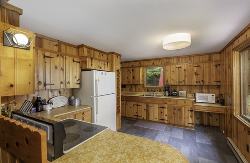 Land O Lakes House | Idyllic Wisconsin Lake Front Cabin on Fabulous Cisco Chain