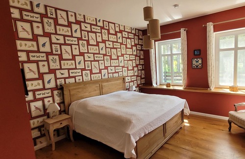 Lychen Apartment | Idyllically situated forester's lodge on the lake with jetty, secluded location