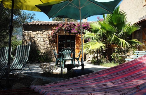 Olmeto House | Idyllically situated house in the style of a Corsican bergerie