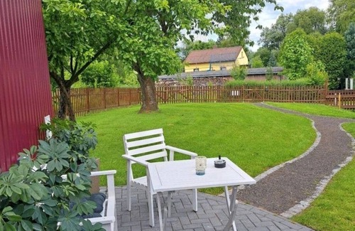 Rudershausen House | Idyllische Übernachtung im Bauwagen mit Outdoordusche und Outdoorküche