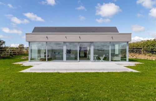 Lahinch House | Ellery Lodge - Luxury Family Holiday Home