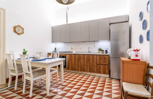 Rome Province Apartment | Iflat | Spacious 6 beds Apt in the Center of Rome