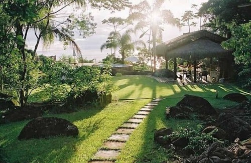 Praia de Taubate House | Ihabela, Brazil
