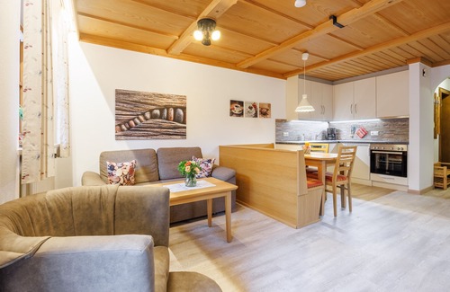 Grashof Apartment | Iii, Ferienwohnung Unternberg , Balkon, Kochnische, 2 Schlafz. und 1 Wohnz., max 4 Pers