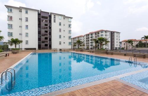 Bandar Puncak Alam Apartment | Ijanina Homestay