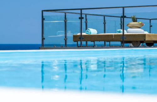 Gialiskari Villa | Ikaria Beachfront Villa 7 Bedrooms Villa Indigo Blue Haven Infinity Pool With Stunning Aegian Sea Views Gialiskari