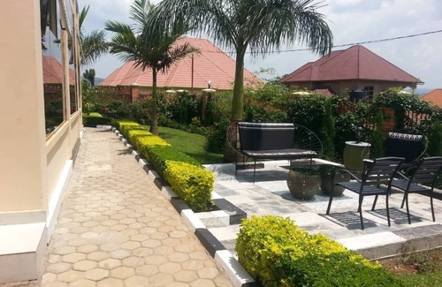 Kigali House | IKAZE BED & BREAKFAST