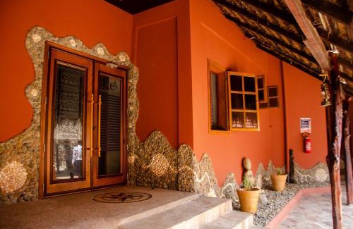 Kumasi Hotel | Ike's Cultural Village