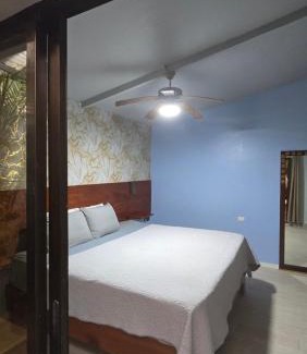 La Fortuna House | Iki Room with Jacuzzy
