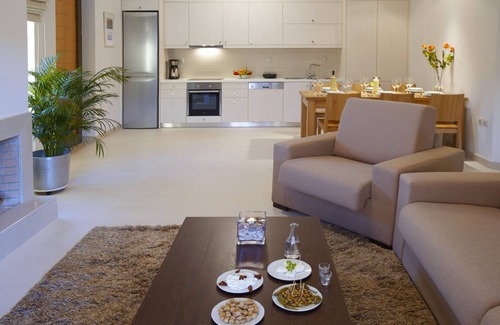 Monopari Villa | Ikia Luxury Homes Eco