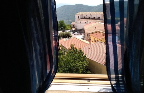 Scapoli Bed & Breakfast | Il Borgo