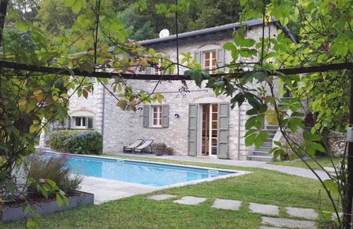 Seravezza Villa | Il Borgo Mediceo: relax near the beach !