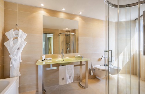 Serralunga d'Alba Hotel | Il Boscareto Resort & Spa