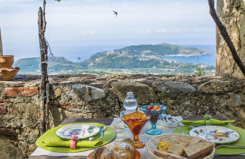 Centola Bed & Breakfast | Il Castello di San Sergio