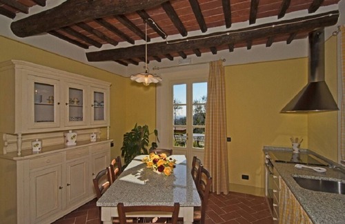 Montecarlo House | Il Cavaliere - tuscan farmhouse with pool on the wine road of Montecarlo-Lucca