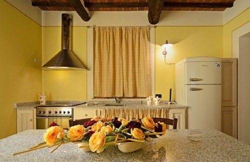 Montecarlo House | Il Cavaliere - tuscan farmhouse with pool on the wine road of Montecarlo-Lucca
