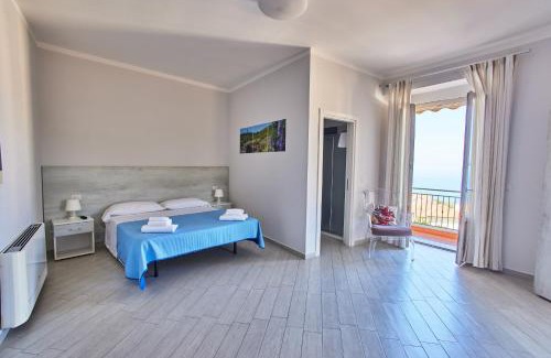 Ascea House | Il Centenario