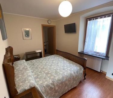 Zanica House | Il cortile da Tania