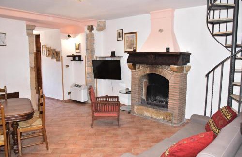 Sermoneta House | Il giardino di Adele