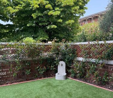 Marina di Carrara Apartment | Il giardino di Anna