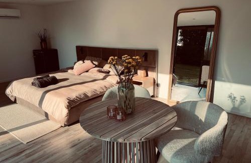Waterloo Ski Chalet | Il Giardino Segreto