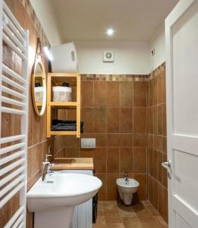 Cervognano Montenero Apartment | Il Girasole apartment with Panoramic Views
