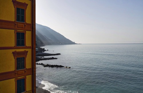 Camogli Apartment | Il Mare di Camogli da un oblò