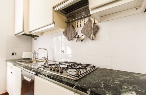 Bordighera Apartment | Il Mirabello, apartment with private garden. Near the center and the sea.