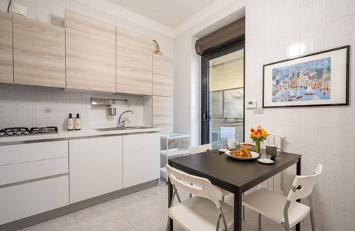 Municipio 5 Apartment | Il Moro Apartment near Bari Palese Train Station!
