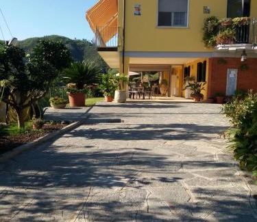 Carozzo Bed & Breakfast | Il Murice
