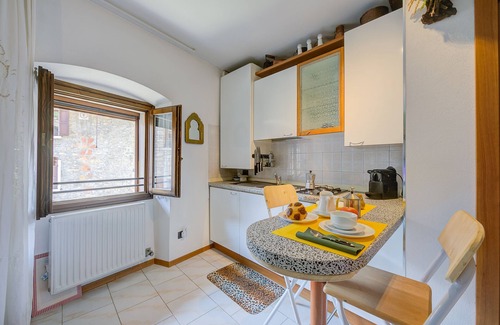 Canale di Tenno Apartment | Il Nido dell'Artista, Tenno, Italy