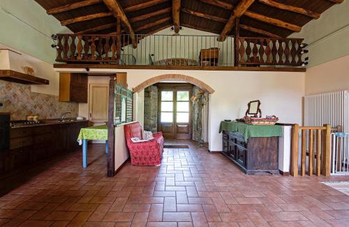 Castelnuovo di Garfagnana House | Il Nido - Private villa with pool and jacuzzi