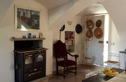 Savigliano Villa | "Il Palazzo" Self-contained apartment, large park, tennis court, small swimming pool