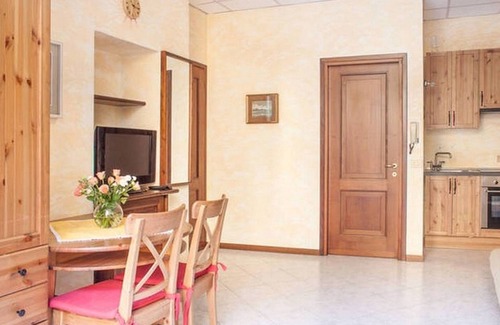 Bellano Apartment | Il Pontile by villavistalago.it on Como Lake