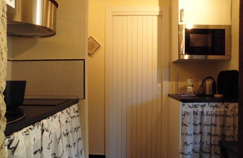 Vescina Apartment | Il Portico Suite de Charme with private pool citra 010002-LT-0001