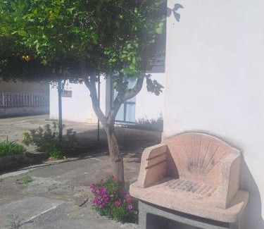 Santi Cosma e Damiano Apartment | Il Verde Rifugio