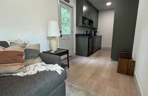 Luther Apartment | Ilex Forest Retreat: Blackthorn