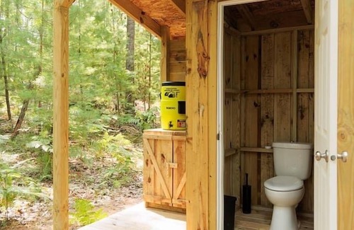 Luther RV Rental | Ilex Forest Retreat: Camp Azalea