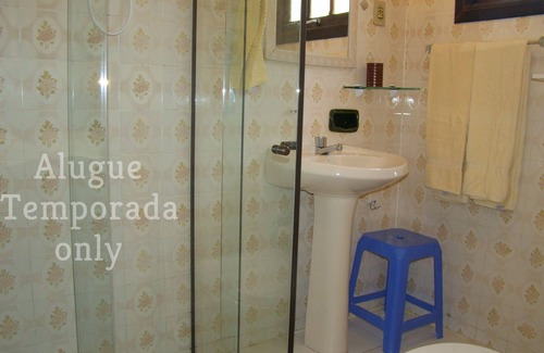 Ilha Grande House | Ilha Grande house comfortable 3 bedroom 50m from the best beach spot of Abraham